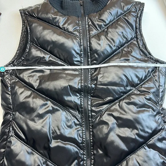 Old Navy Quilted Puffer Vest Knit Mock Turtleneck Shiny Black Size Small - Picture 9 of 10